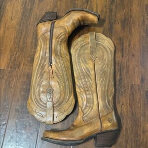 Ariat Women's Tan Western Boots